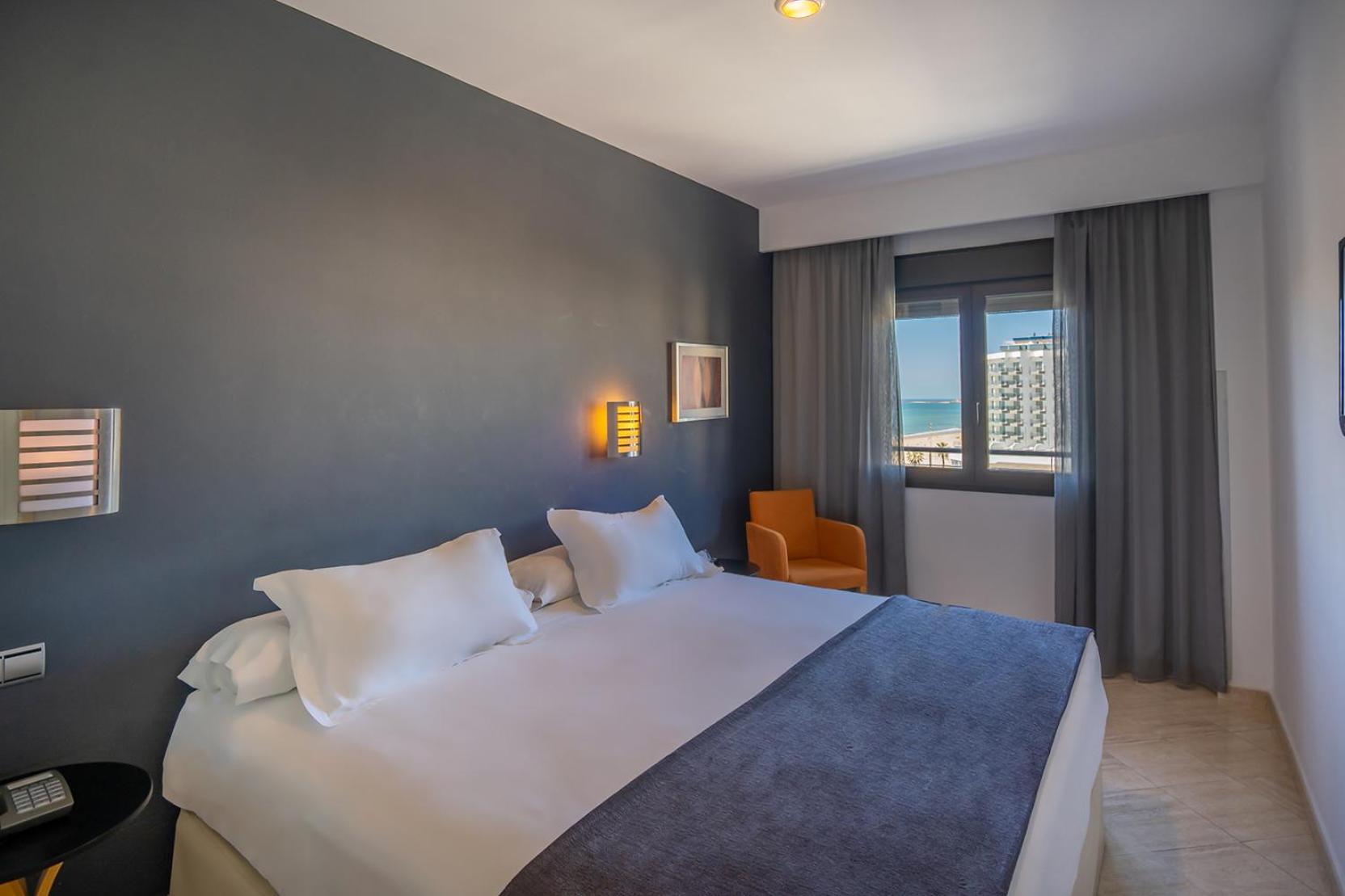 Hotel Spa Cadiz Plaza (Adults Only) Dış mekan fotoğraf